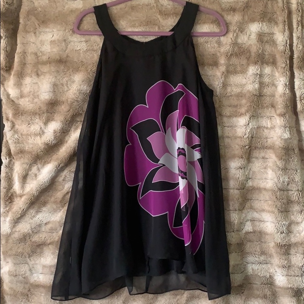 Gorgeous loose fitting sheer flower top